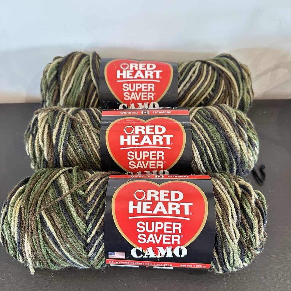 Red Heart Super Saver Yarn Camouflage Green 3 Skein 100% Acrylic Lot 4910